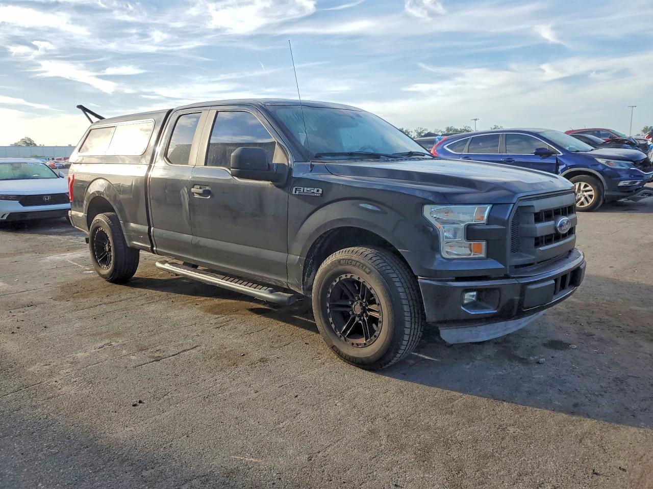 2015 Ford F150 Super Cab - Image 4