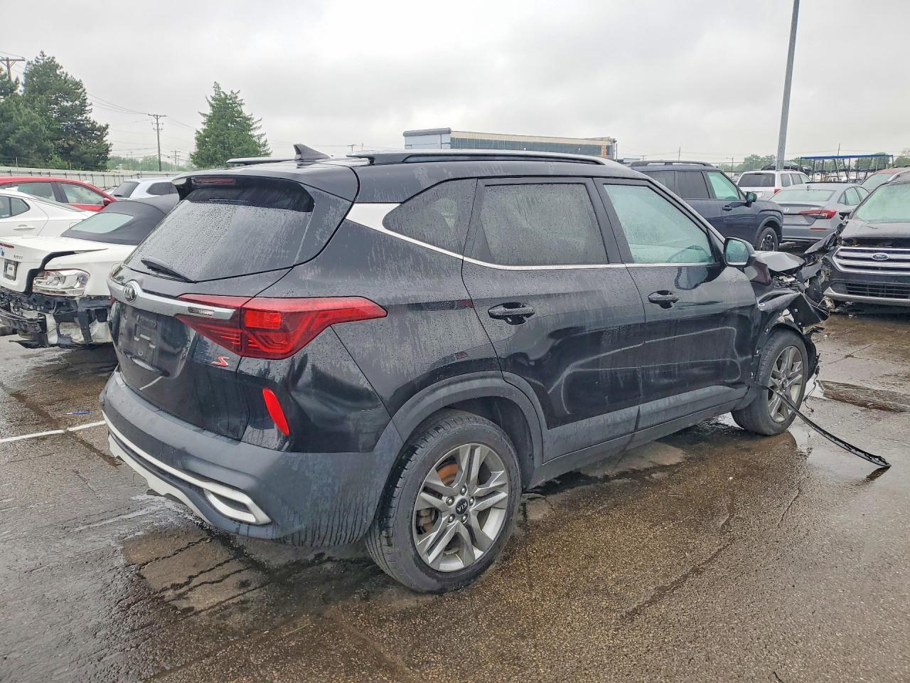 2021 Kia Seltos S - Фото 3