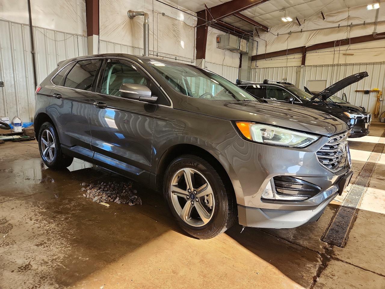 2020 Ford Edge Sel - Фото 4