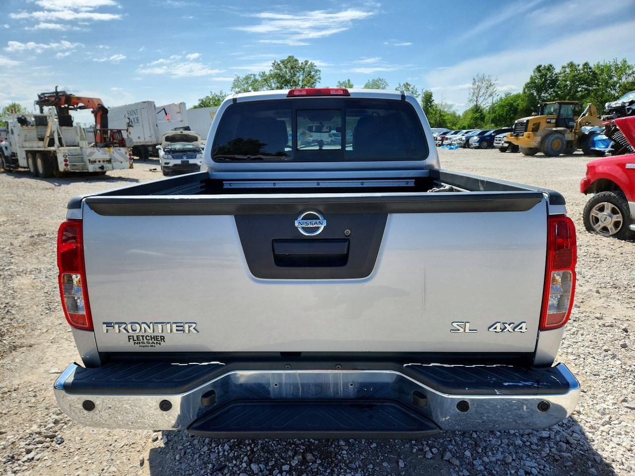 2019 Nissan Frontier Sl - Image 6