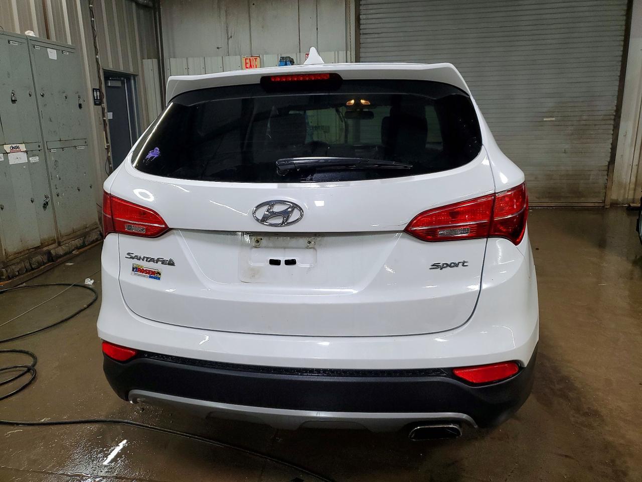 2016 Hyundai Santa Fe Sport 2.4L - Image 6
