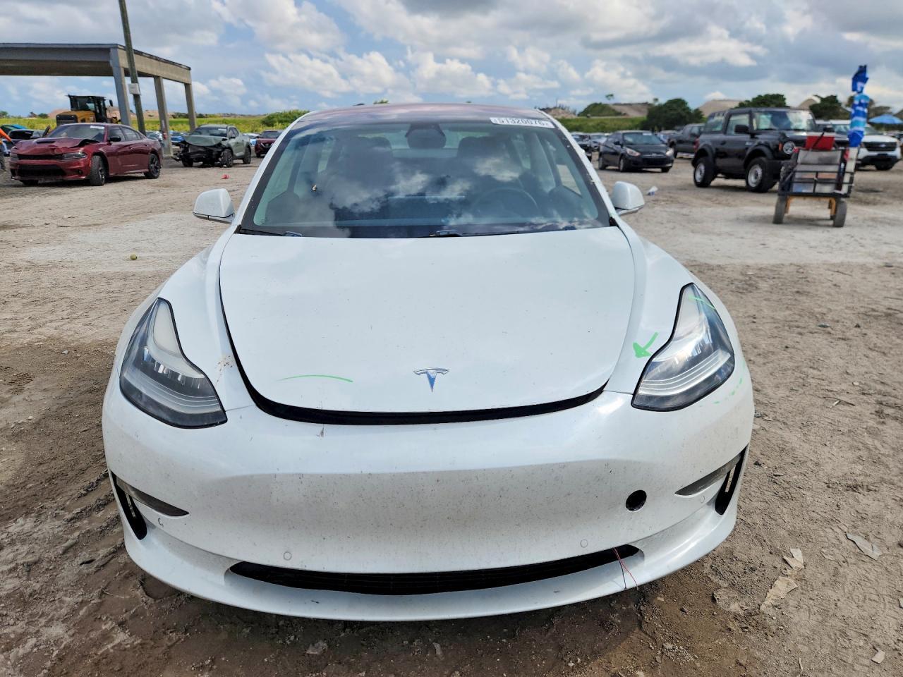 2018 Tesla Model 3 - Фото 5