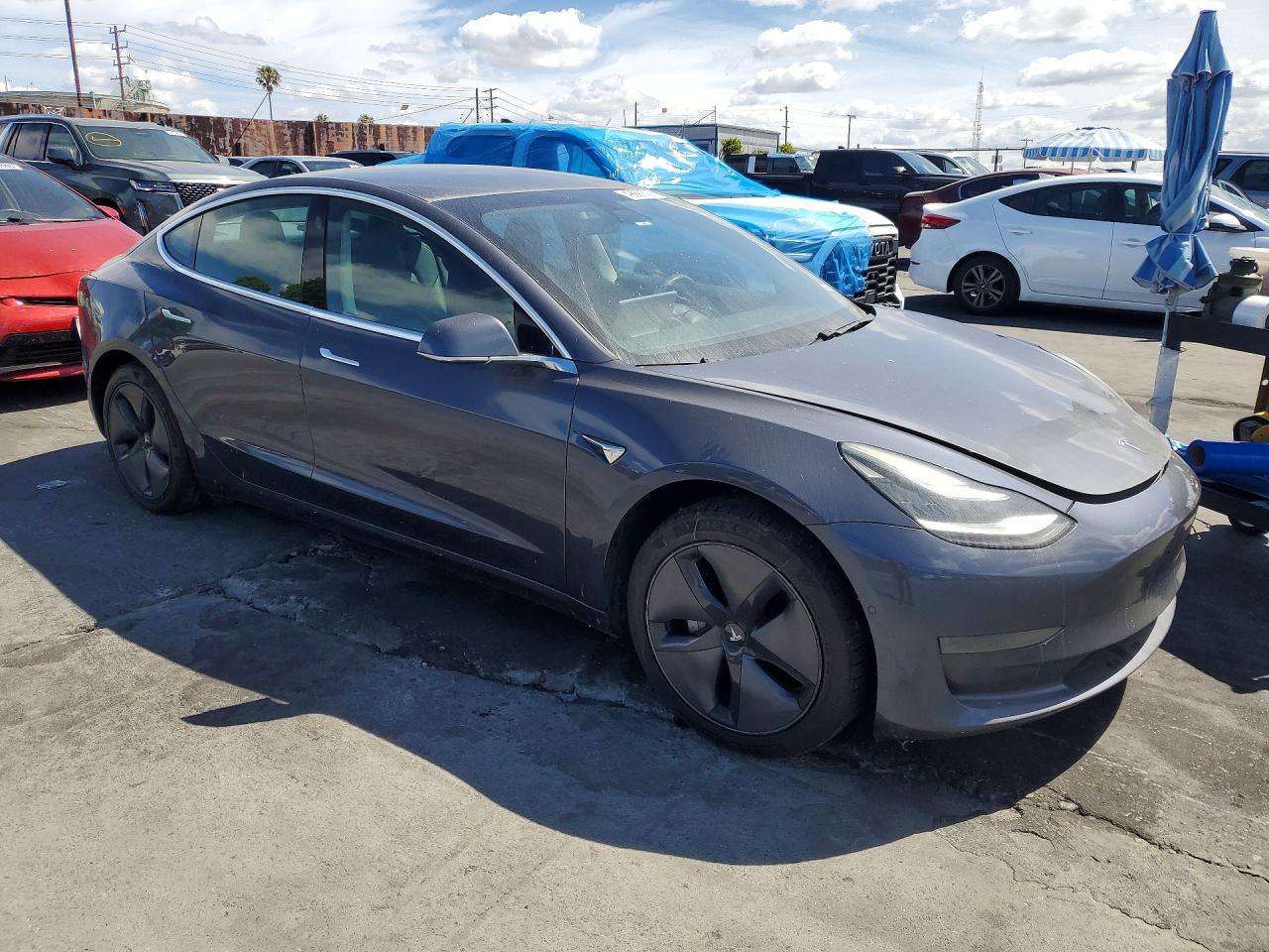 2020 Tesla Model 3 - Фото 4