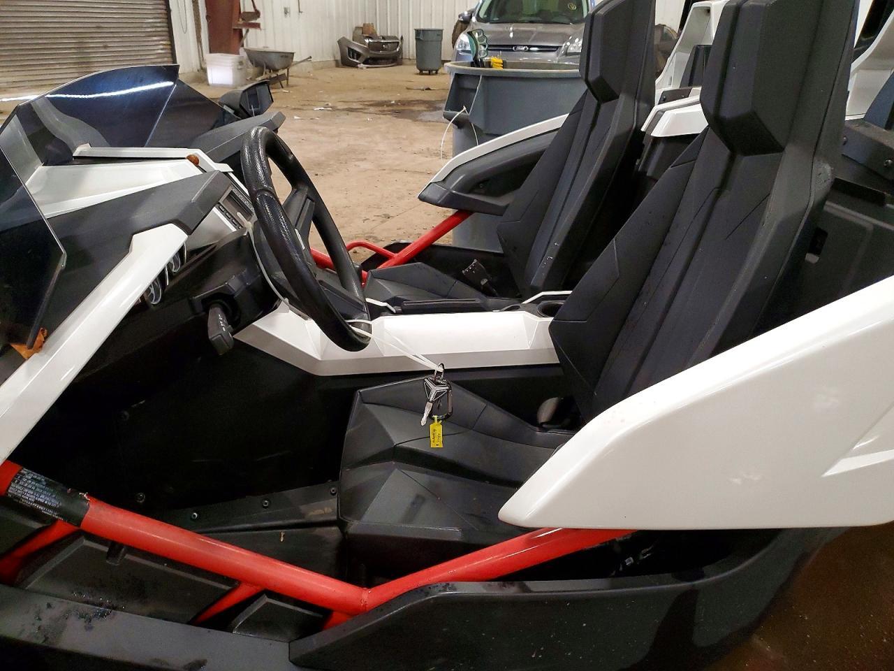 2016 Polaris Slingshot Sl - Image 7