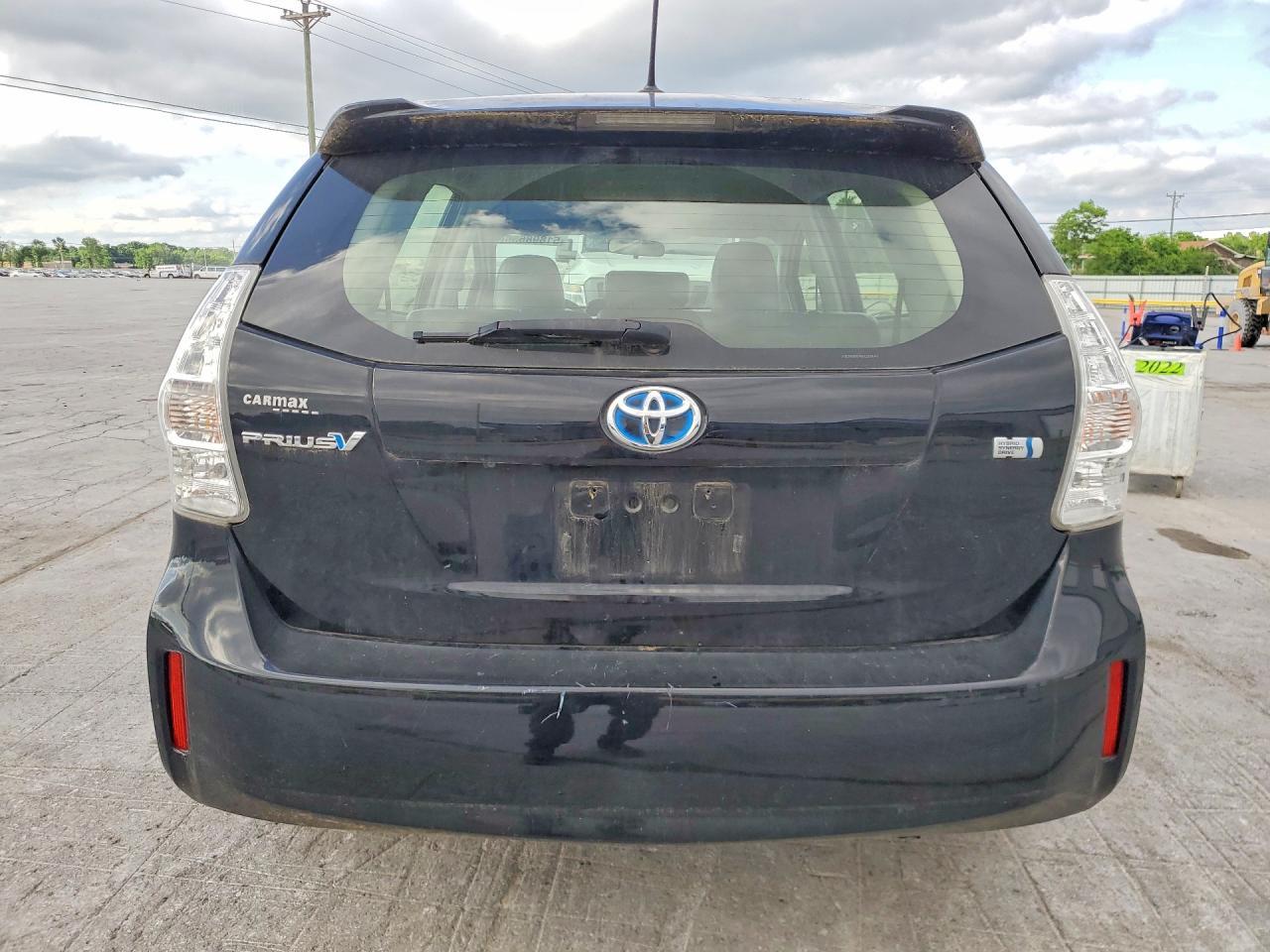 2013 Toyota Prius V Three - Image 6