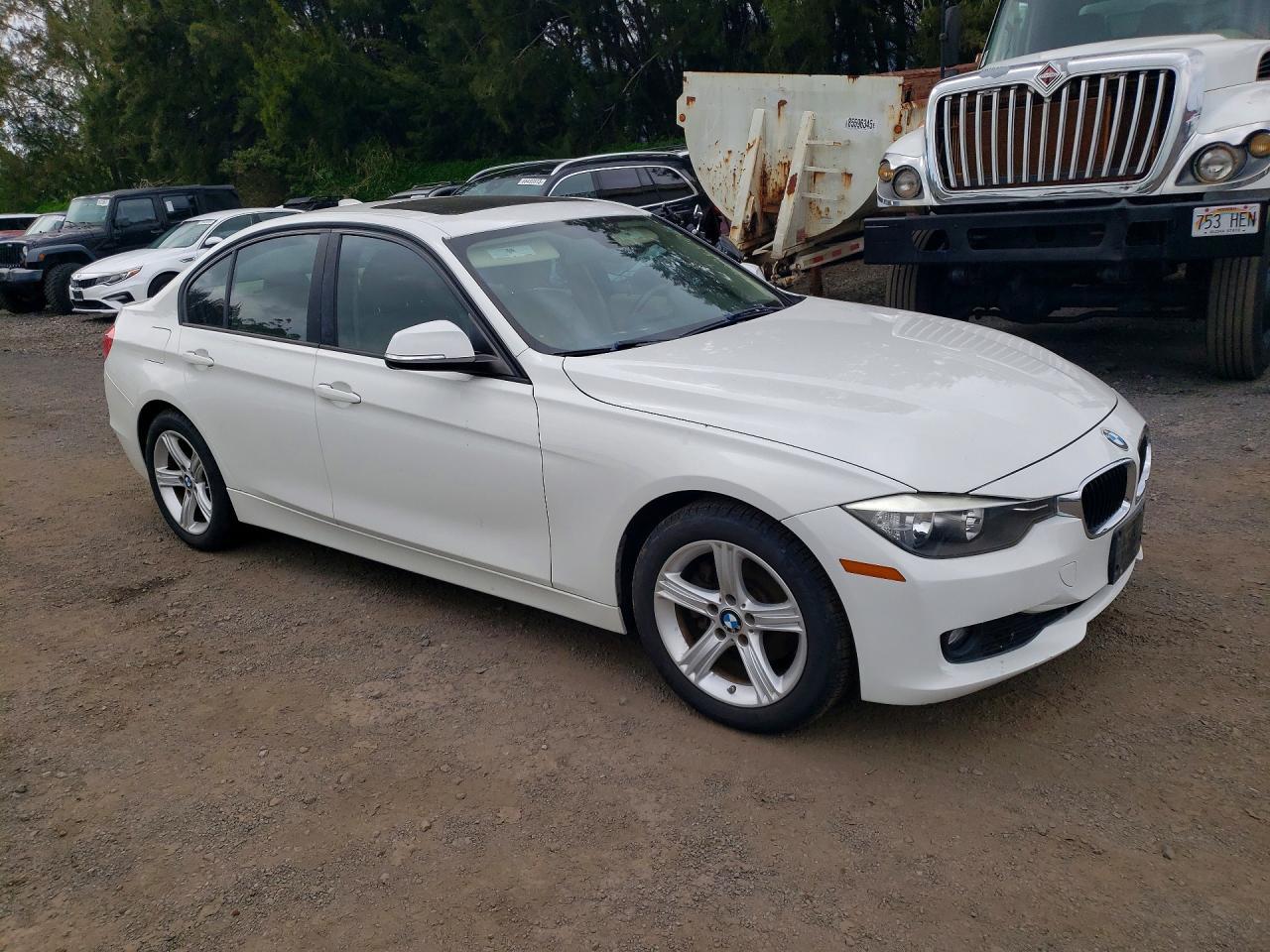 2015 BMW 320 I - Фото 4