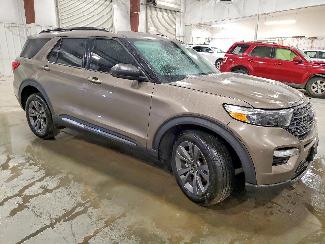 2021 Ford Explorer Xlt - Image 4