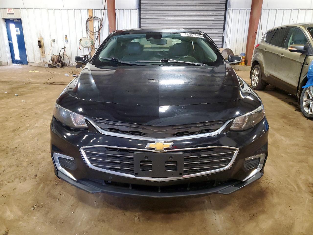 2017 Chevrolet Malibu Premier - Image 5