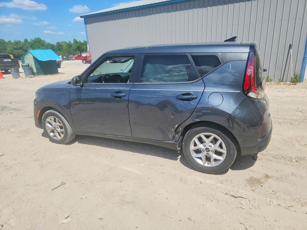 2023 Kia Soul Lx - Image 2