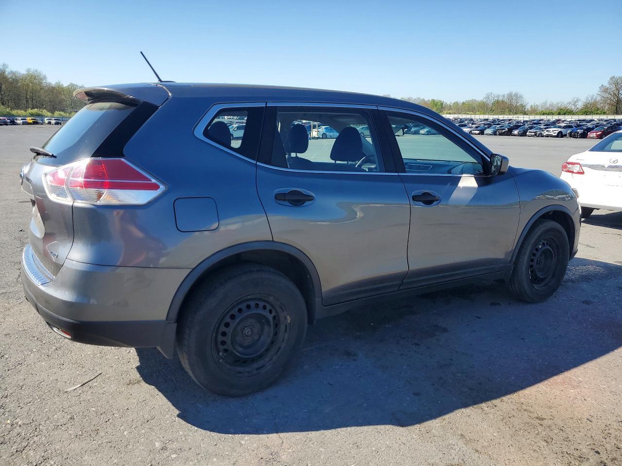 2016 Nissan Rogue S - Image 3