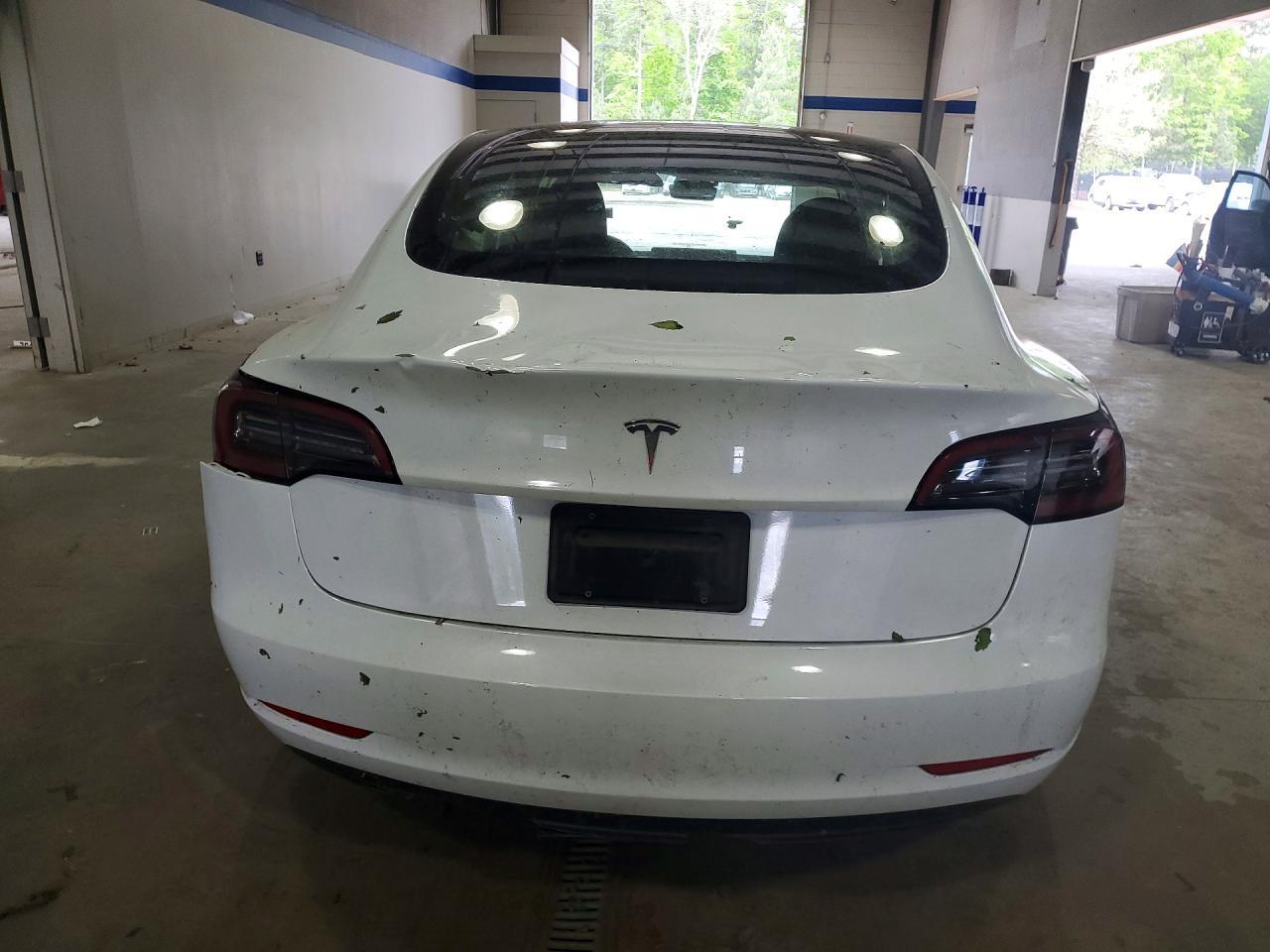 2023 Tesla Model 3 - Фото 6