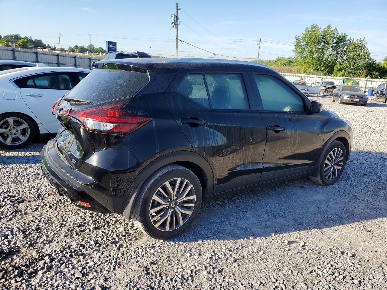 2021 Nissan Kicks Sv - Image 3