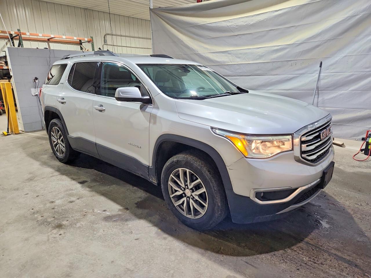2018 GMC Acadia Sle - Image 4