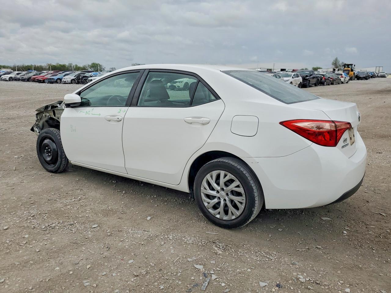 2018 Toyota Corolla Le - Фото 2