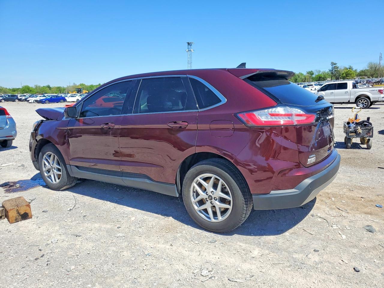 2023 Ford Edge Sel - Image 2
