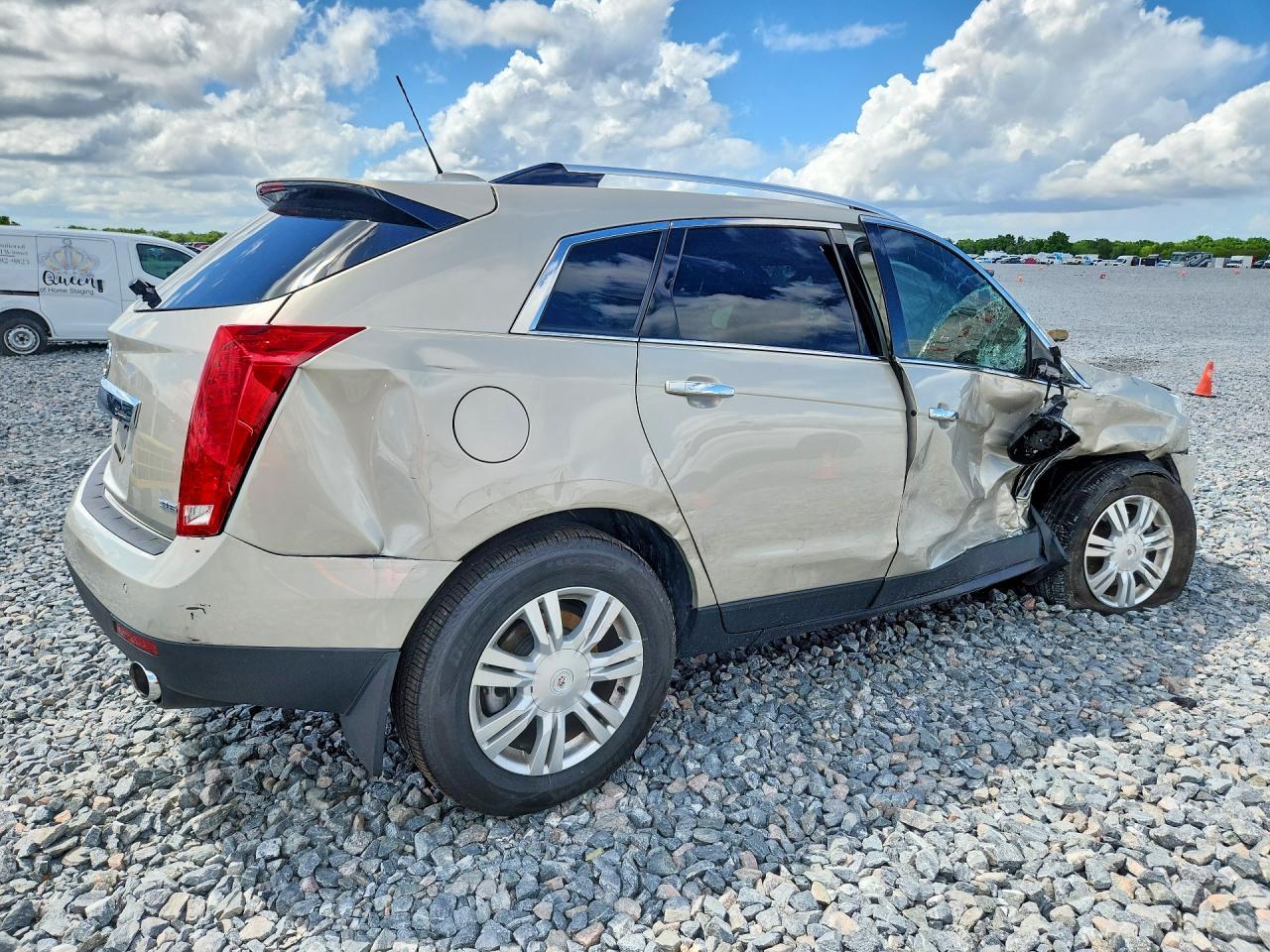 2016 Cadillac Srx Luxury Collection - Image 3