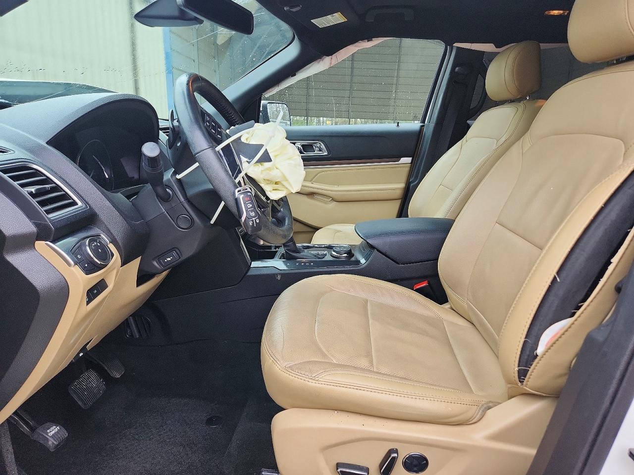 2017 Ford Explorer Limited - Image 7