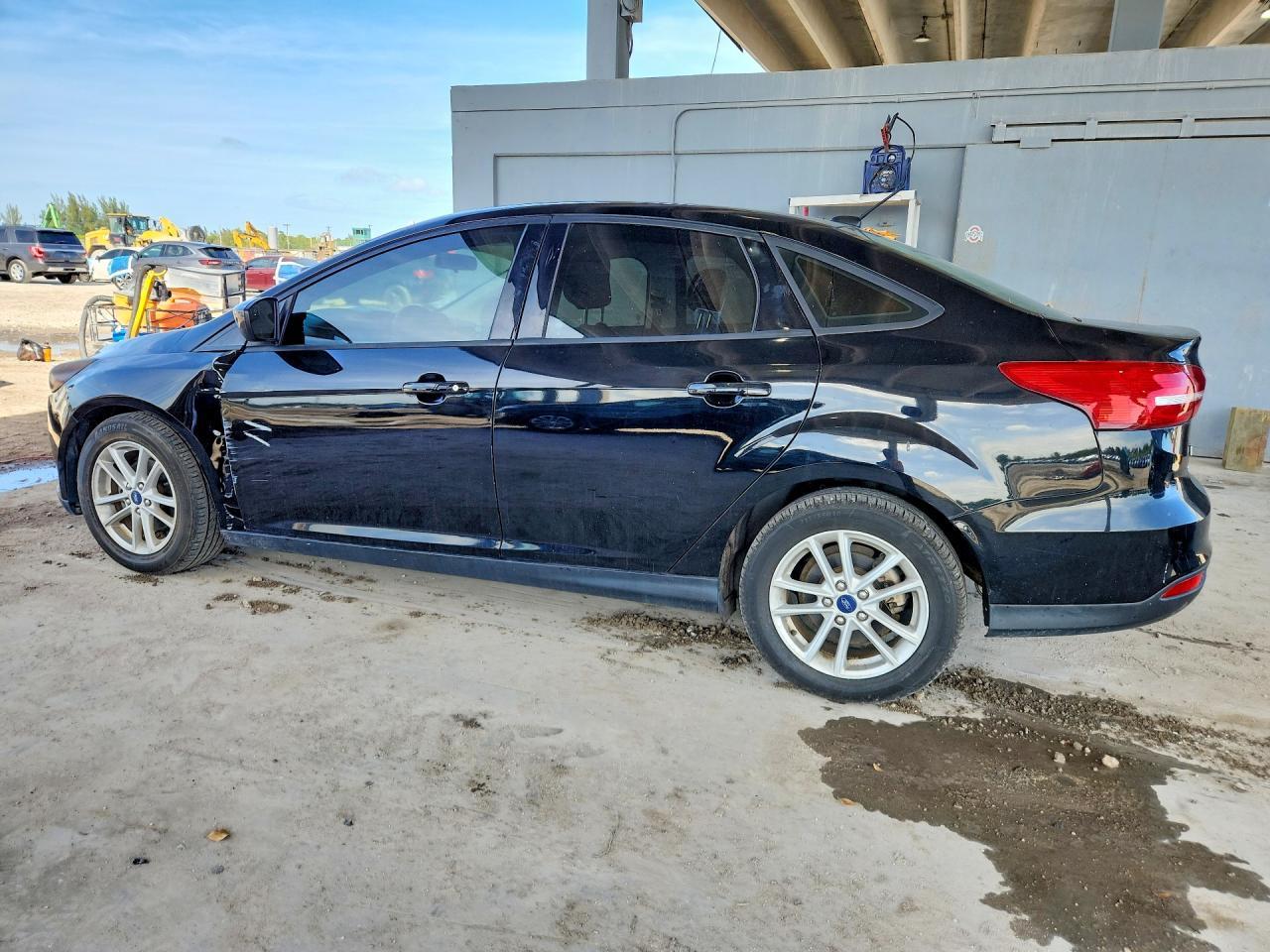 2018 Ford Focus Se - Фото 2