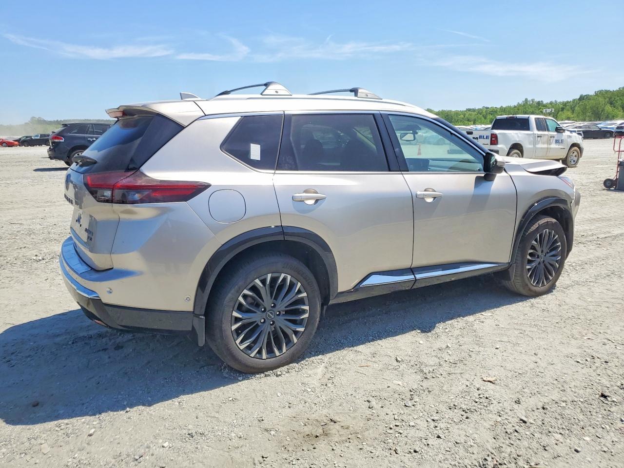 2026 Nissan Rogue Platinum - Фото 3