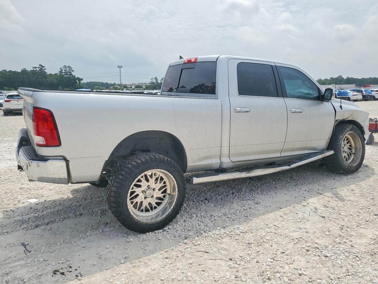 2018 Ram 1500 Slt - Image 3