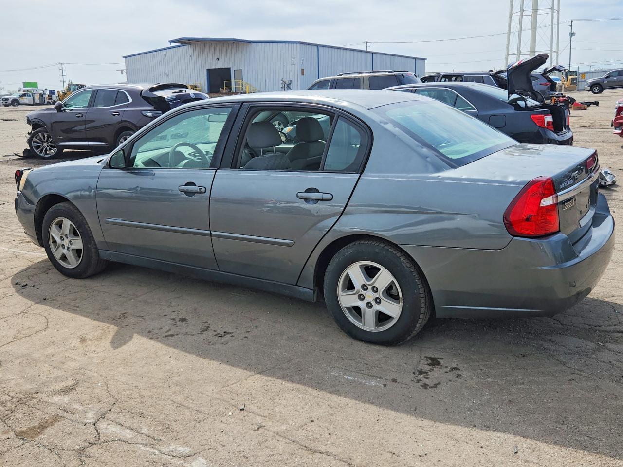 2005 Chevrolet Malibu Ls - Фото 2