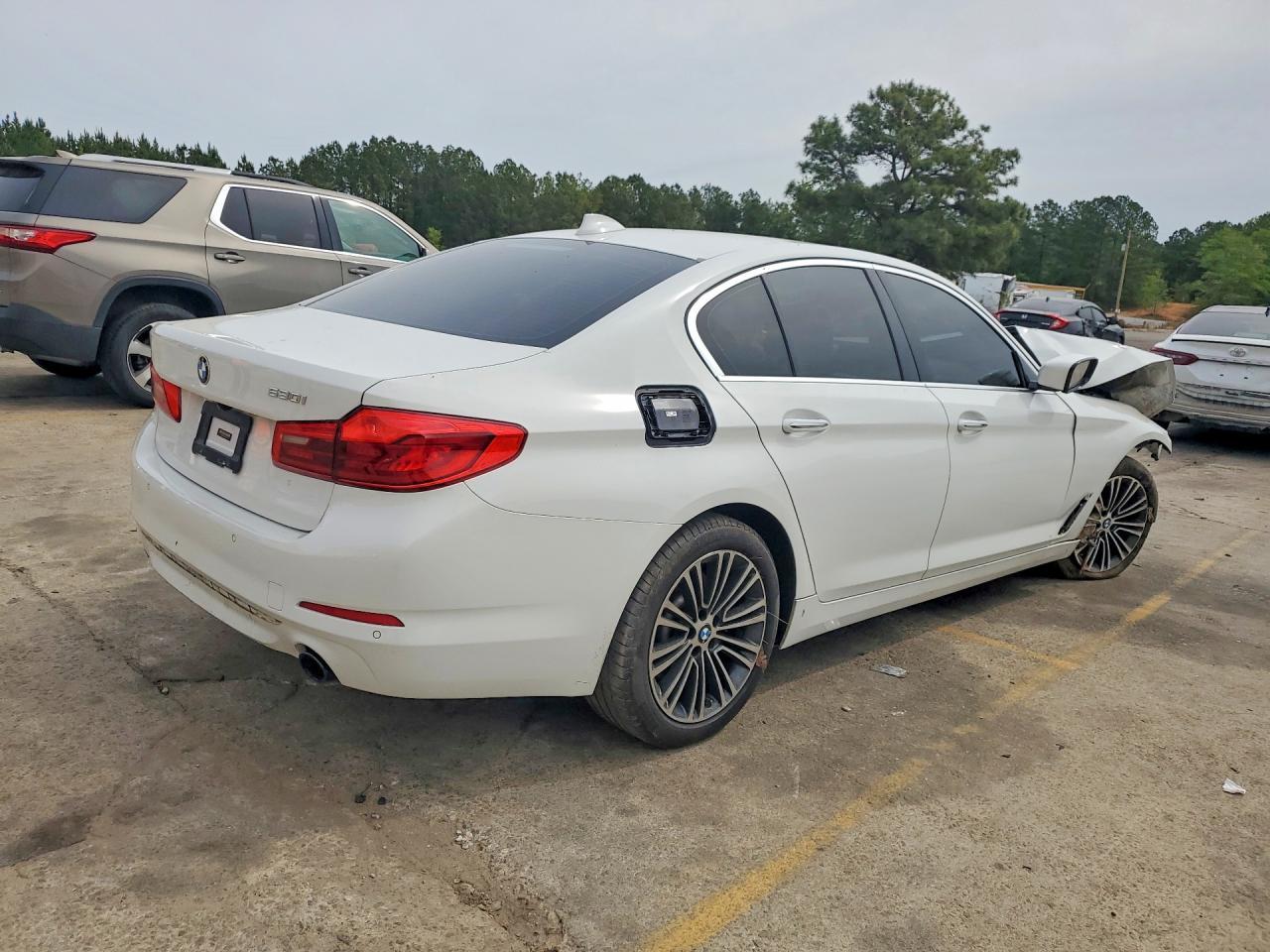 2018 BMW 530 I - Image 3