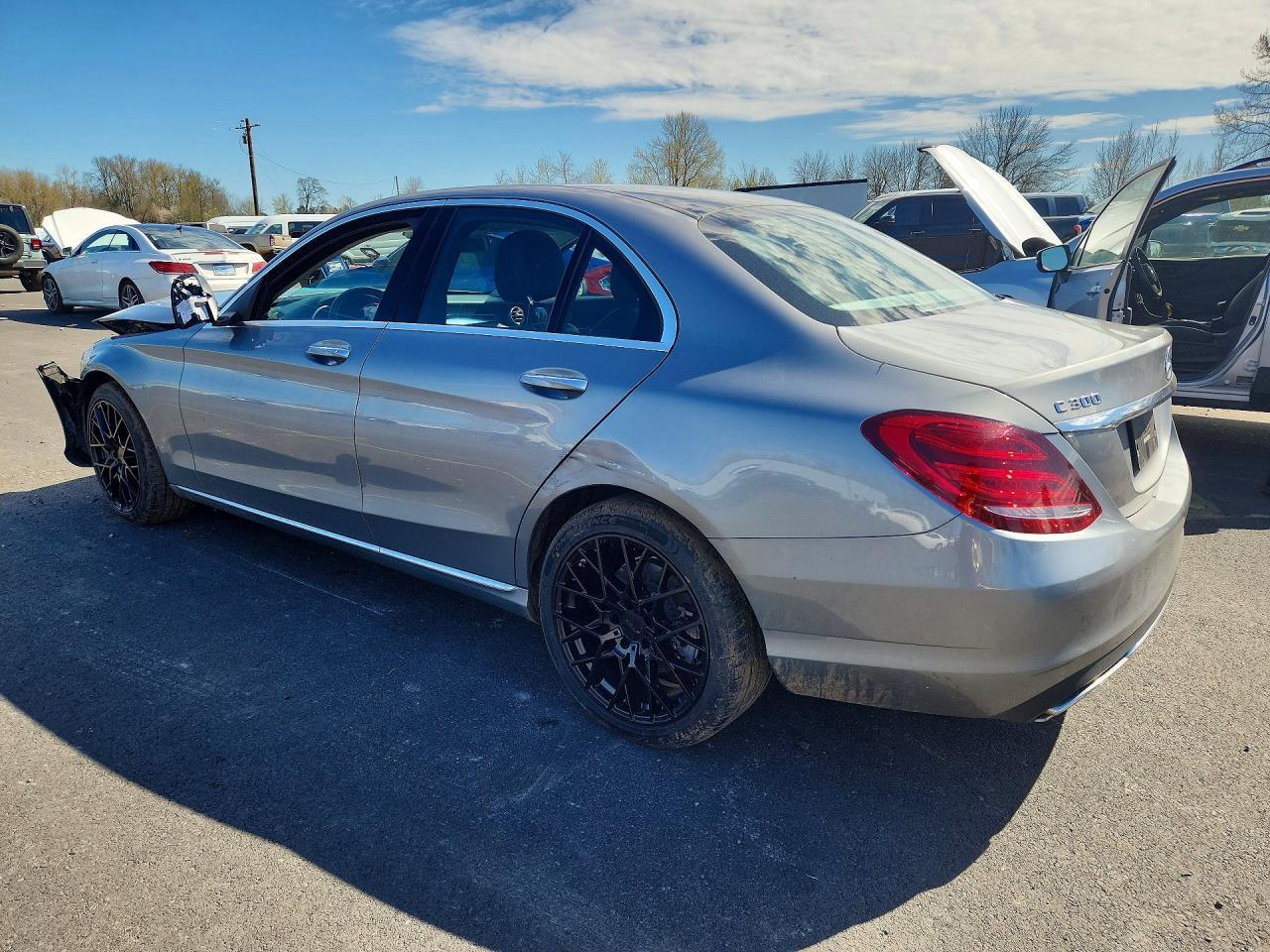 2015 Mercedes-Benz C 300 4Matic - Фото 2