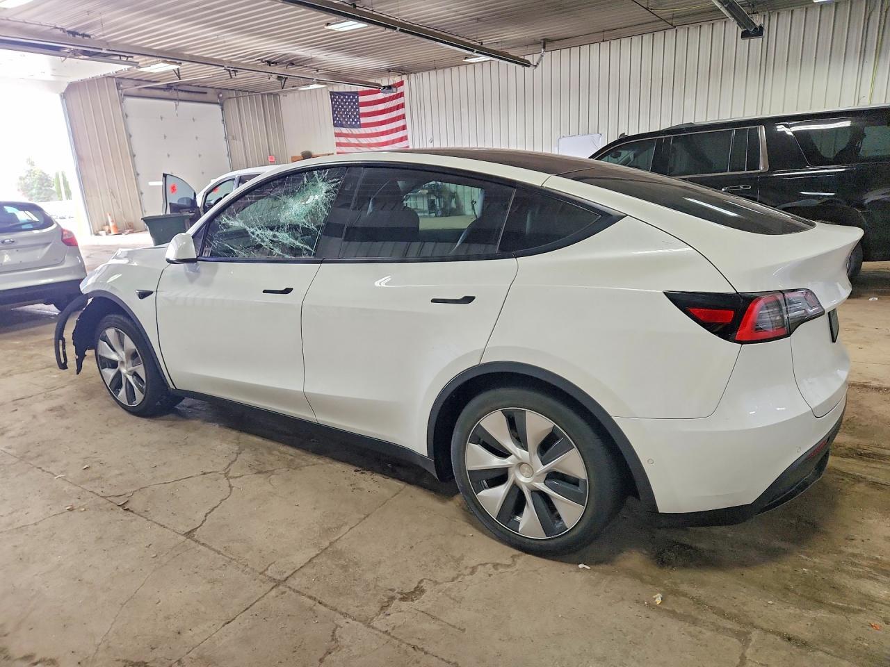 2021 Tesla Model Y - Фото 2