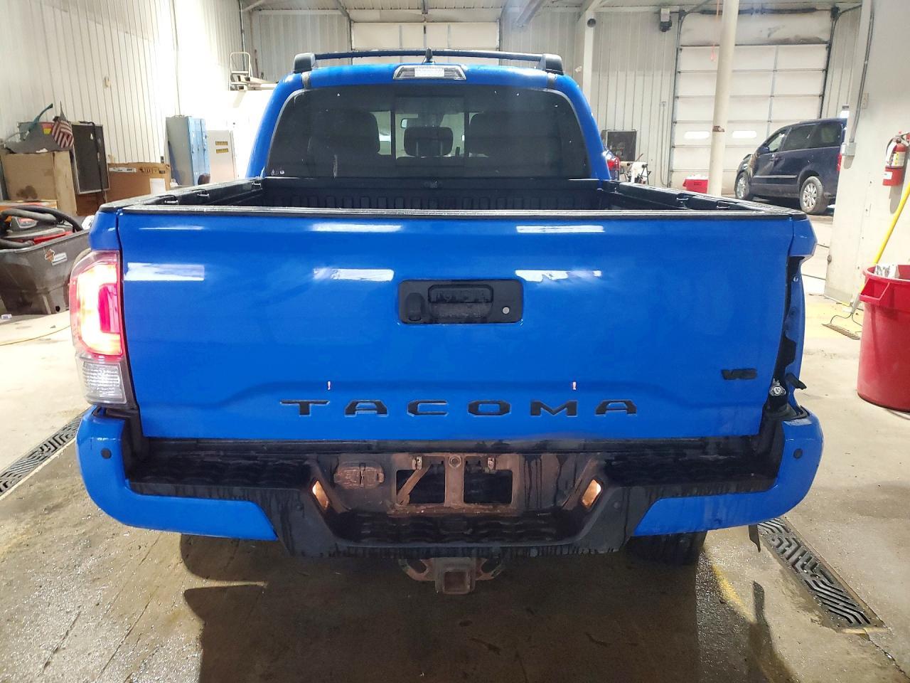 2020 Toyota Tacoma Trd Sport - Image 6