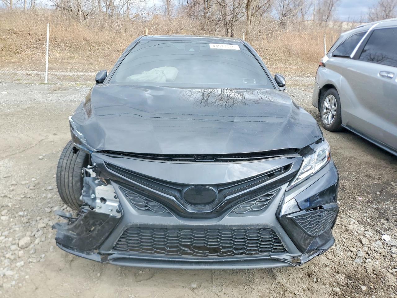 2023 Toyota Camry Fwd Hybrid 4D Se - Фото 5