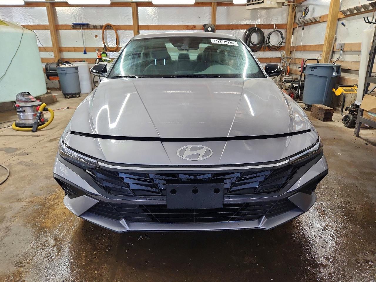 2026 Hyundai Elantra Sel Sport - Image 5