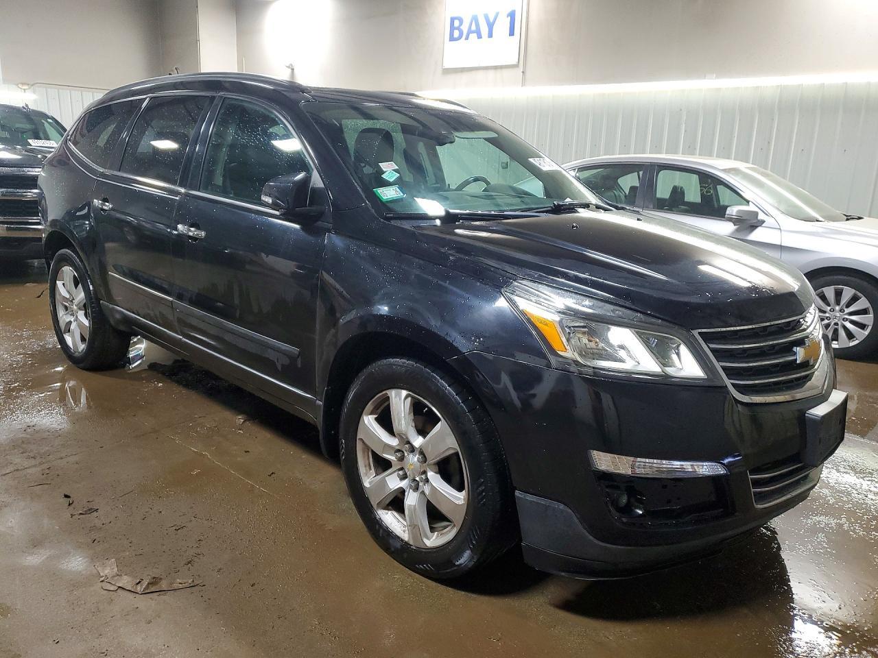 2017 Chevrolet Traverse Premier - Фото 4