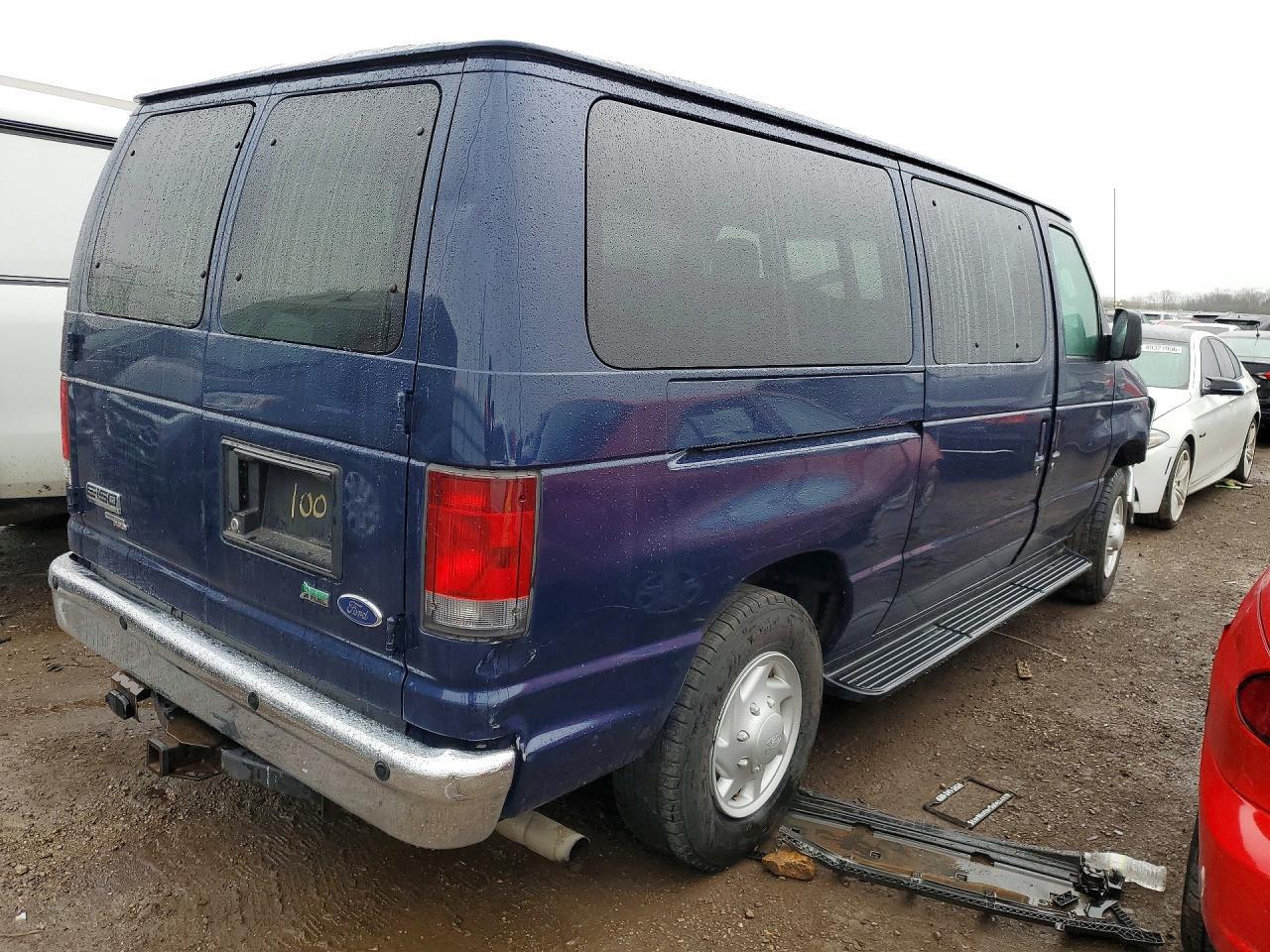 2009 Ford Econoline E150 Wagon - Image 3