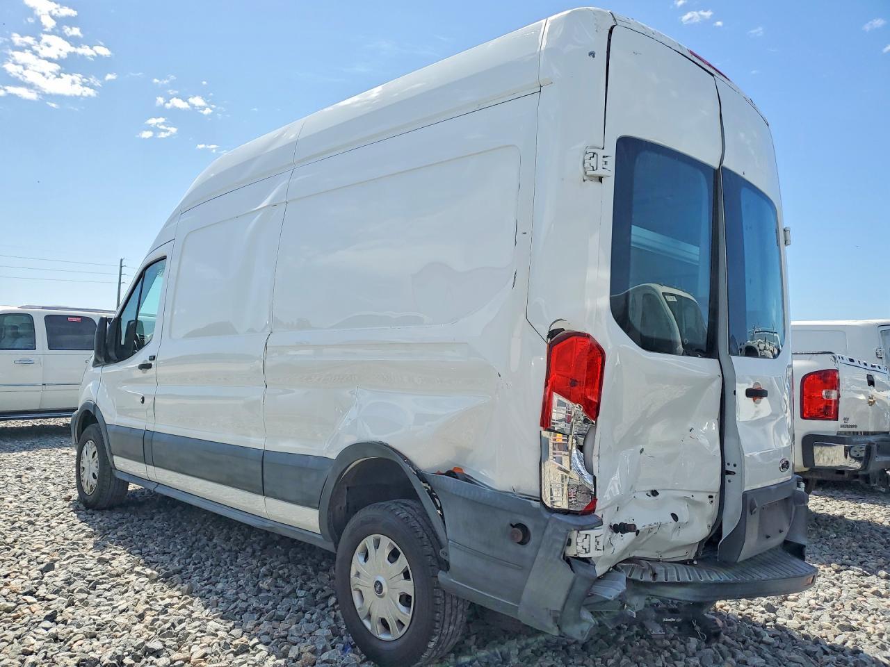 2017 Ford Transit T-250 - Фото 2