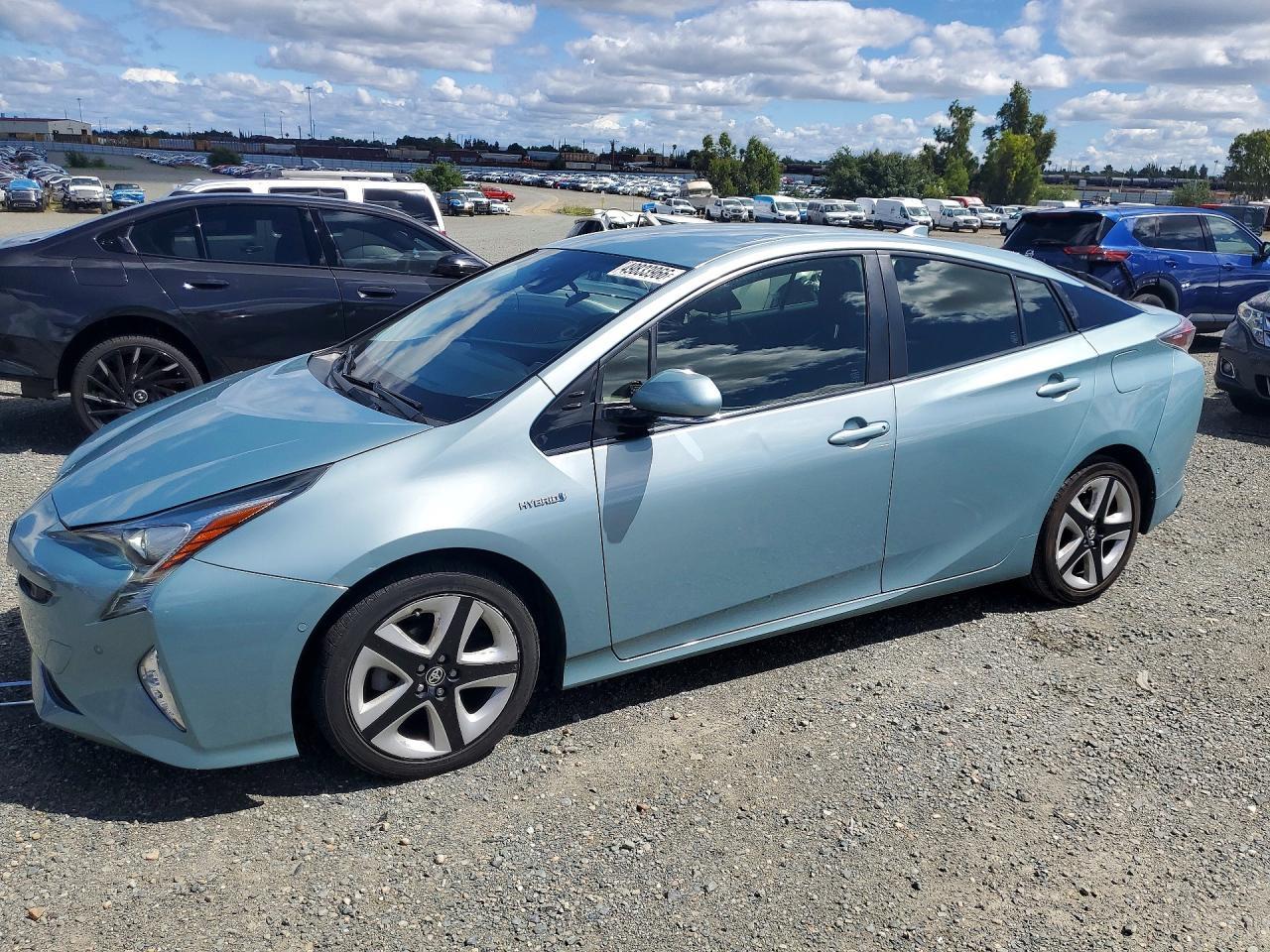 2018 Toyota Prius Three Touring