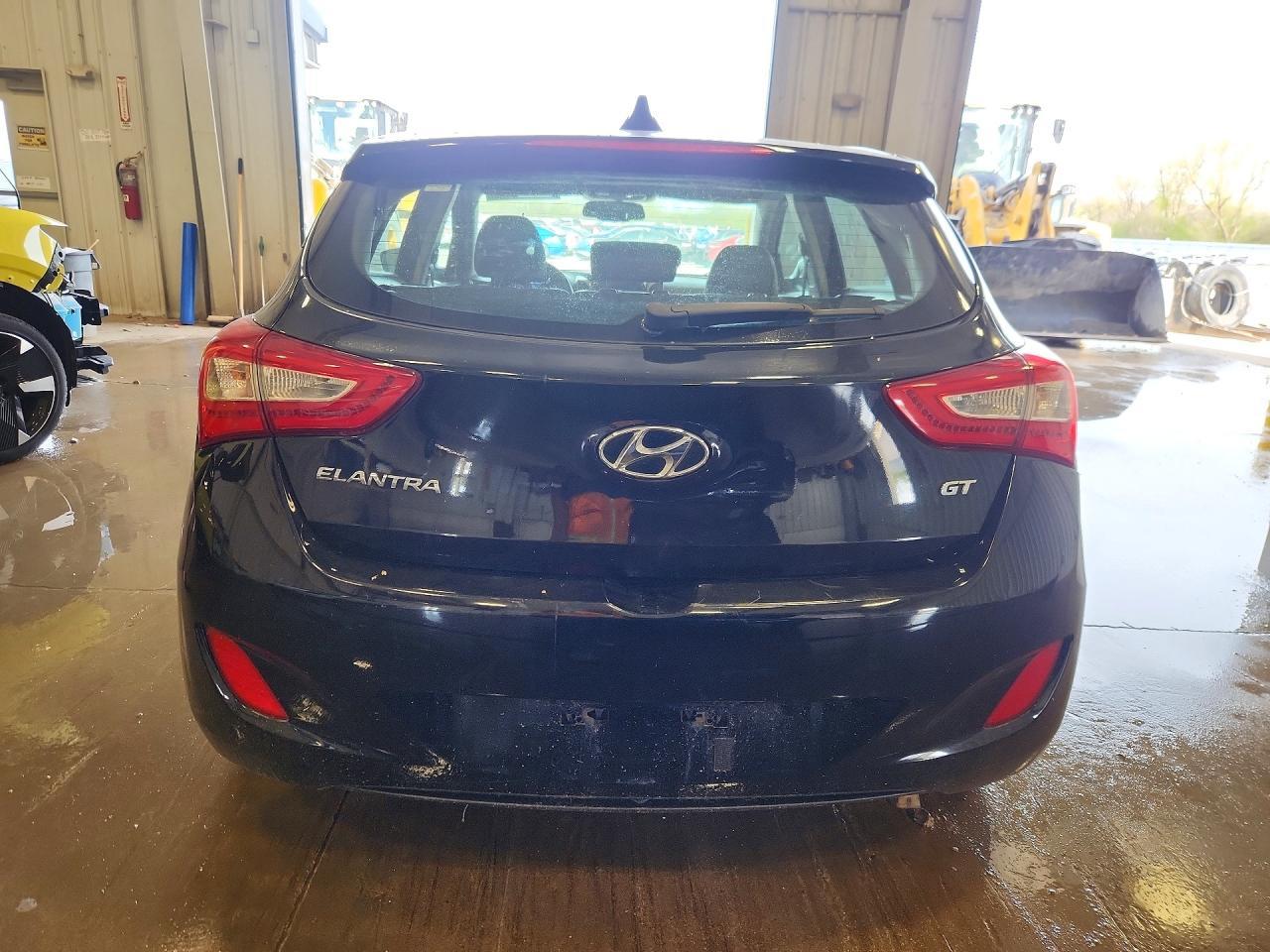 2016 Hyundai Elantra Gt Base - Фото 6