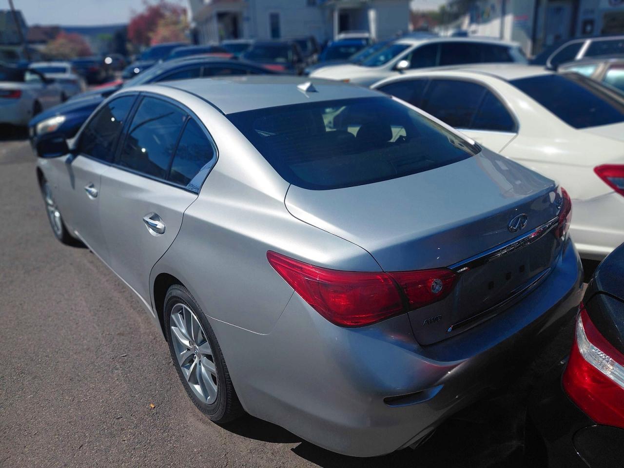 2015 Infiniti Q50 Base - Фото 3