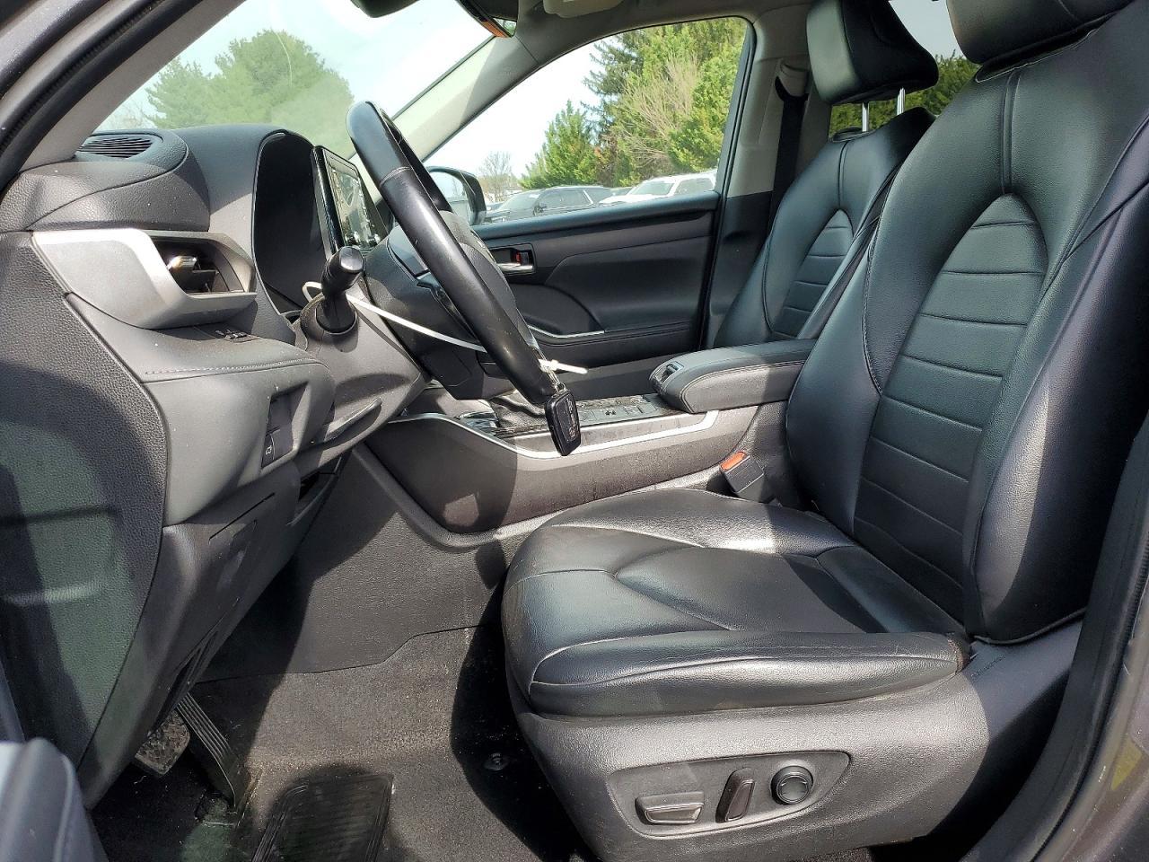 2021 Toyota Highlander Xle - Image 7