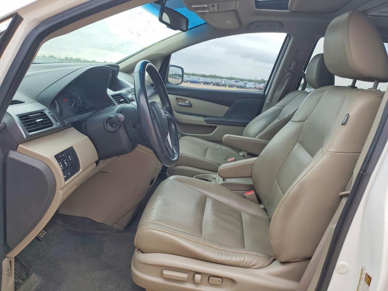 2011 Honda Odyssey Touring - Фото 7