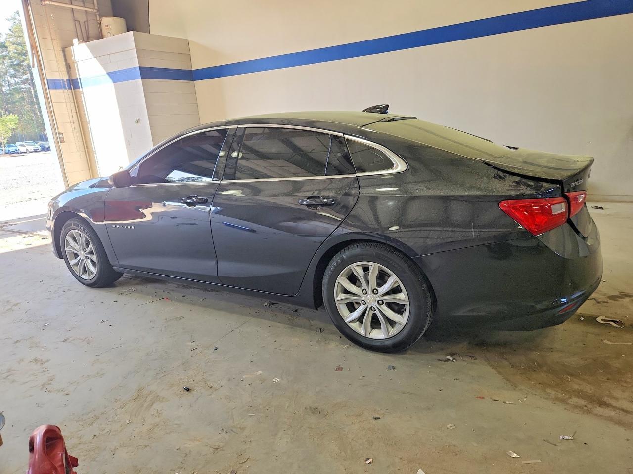 2023 Chevrolet Malibu Lt - Image 2