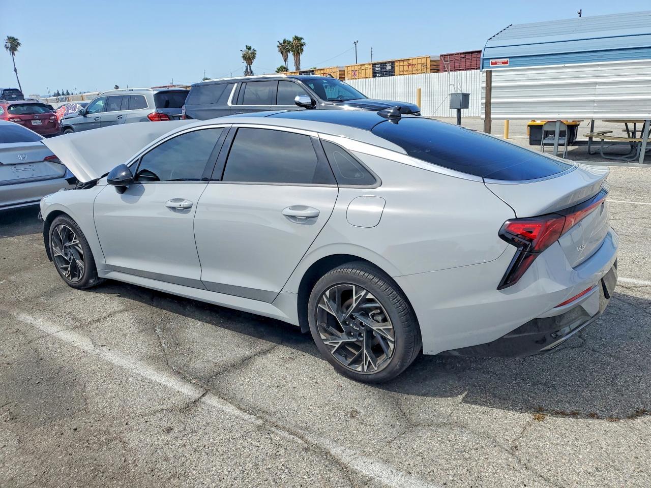 2025 Kia K5 Gt Line - Фото 2