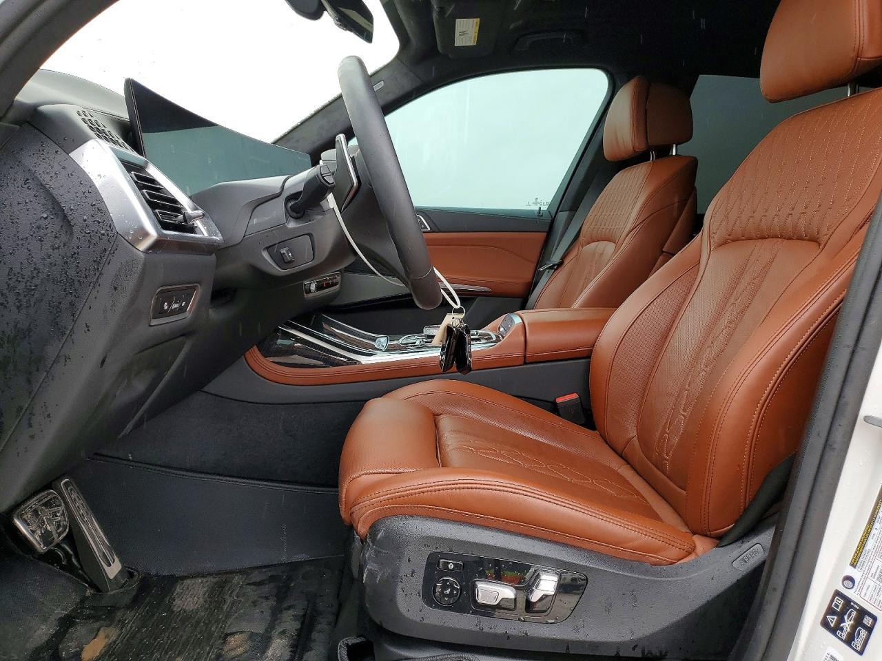 2025 BMW X7 M60I - Image 7