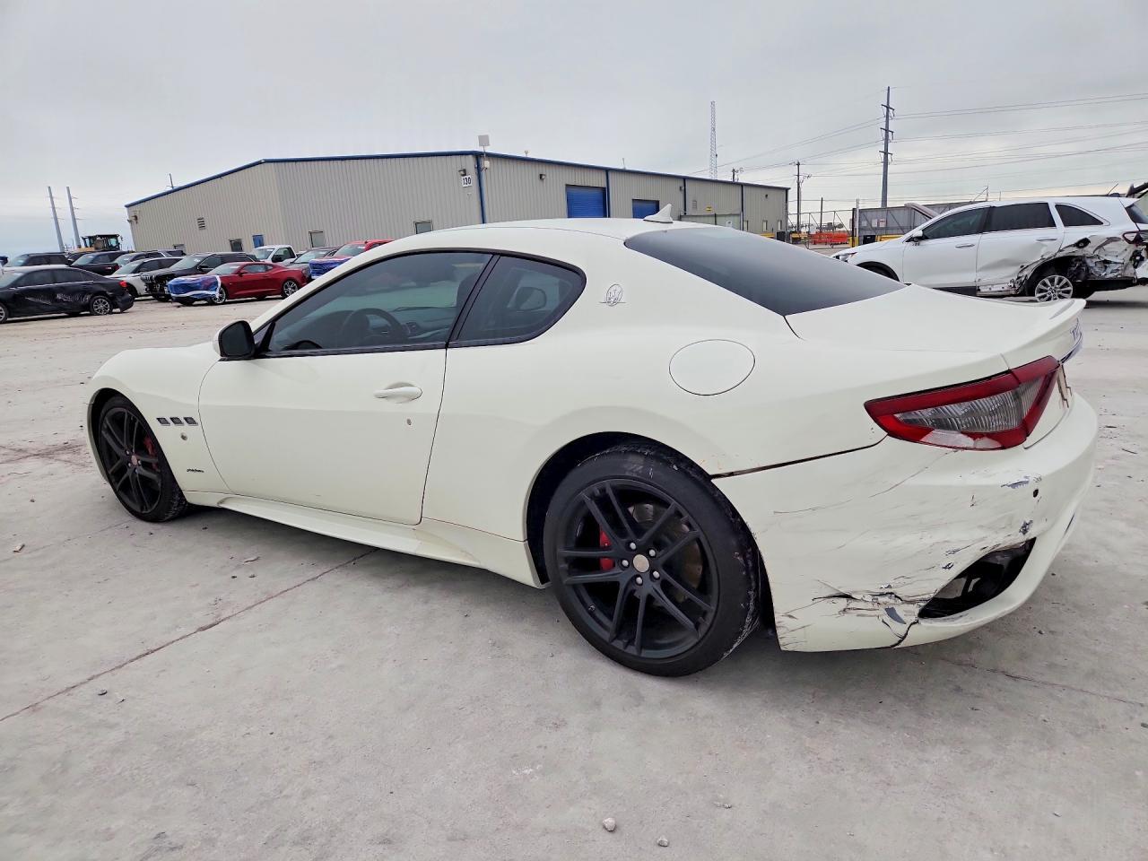 2018 Maserati Granturismo S - Фото 2