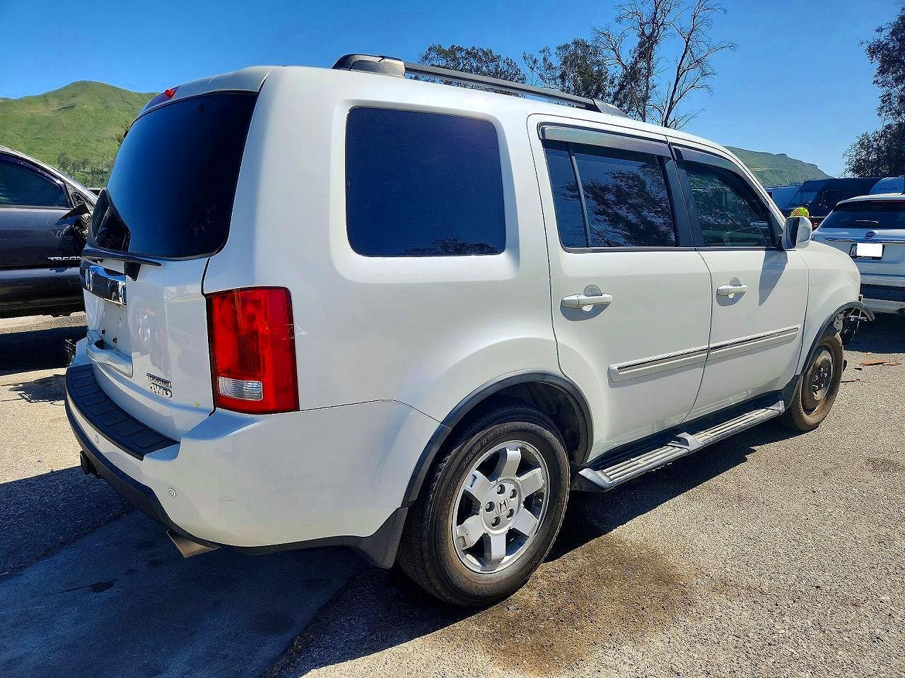 2011 Honda Pilot Touring - Image 3