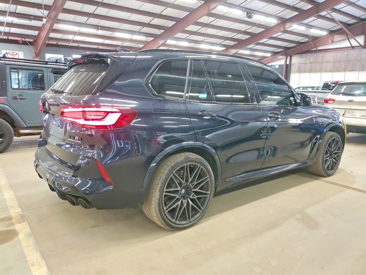 2021 BMW X5 M - Фото 3