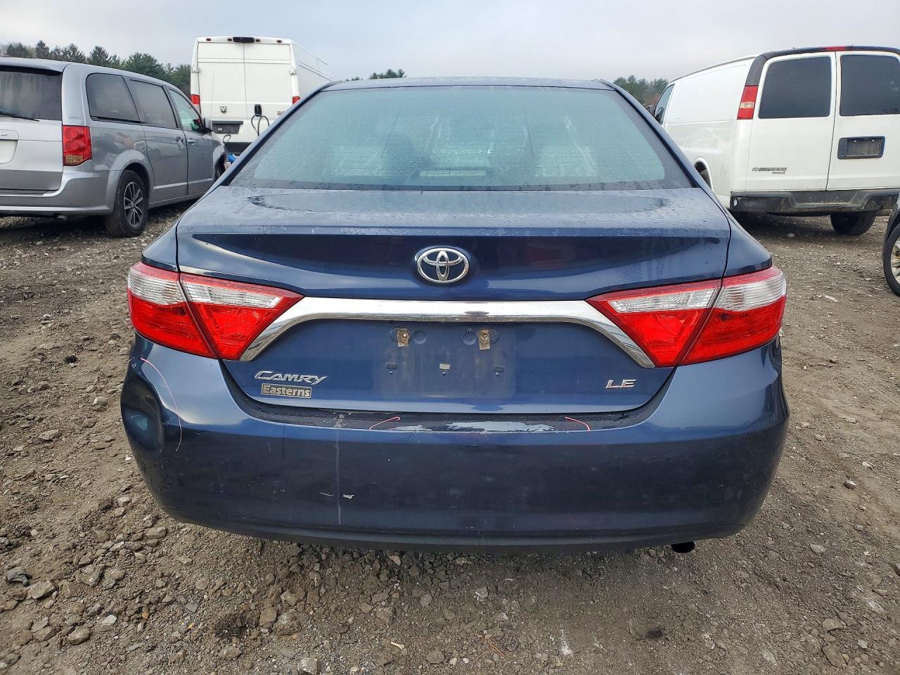 2015 Toyota Camry Le - Фото 6
