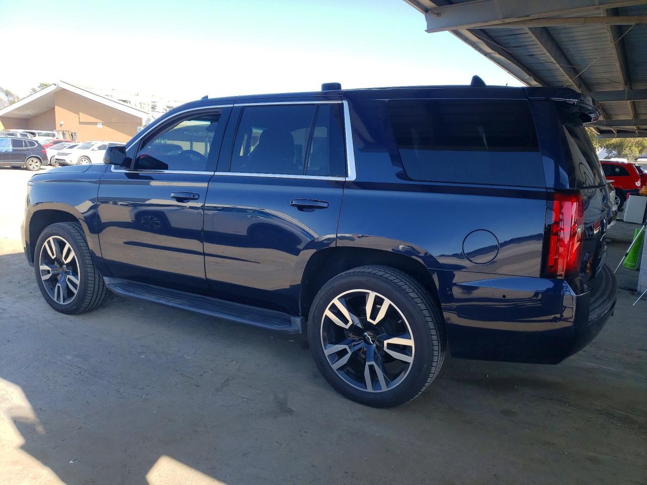 2017 Chevrolet Tahoe Police - Image 2