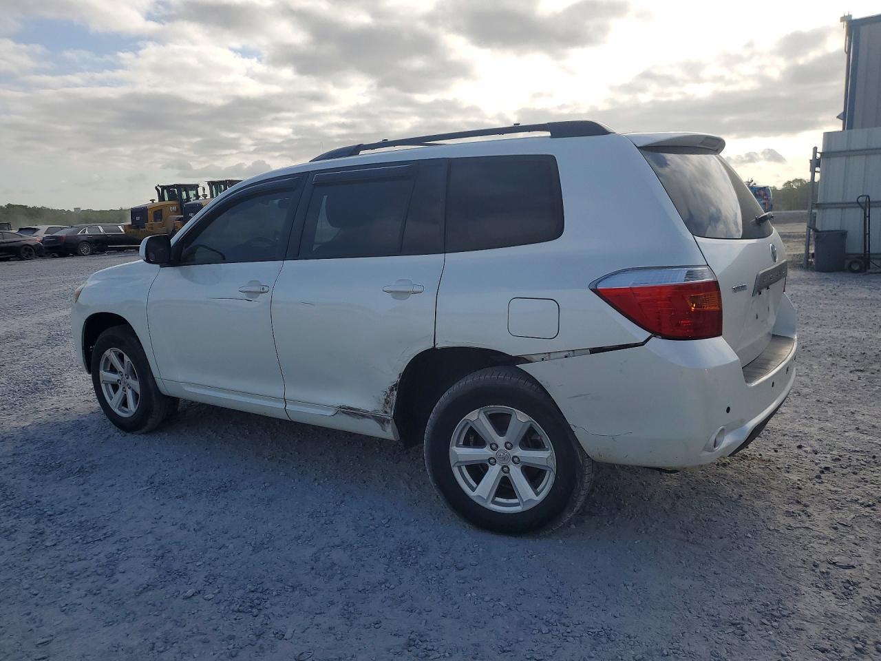 2009 Toyota Highlander Base - Image 2