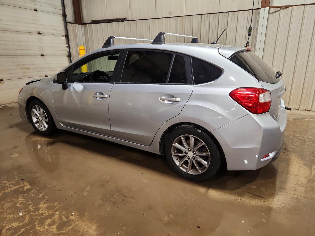 2013 Subaru Impreza Premium - Фото 2