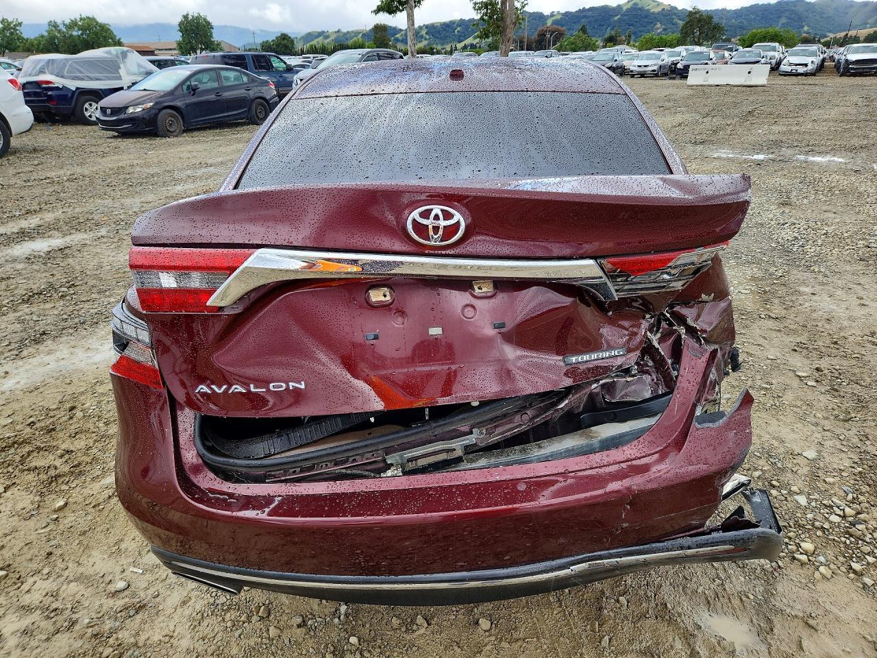 2016 Toyota Avalon Touring - Image 6